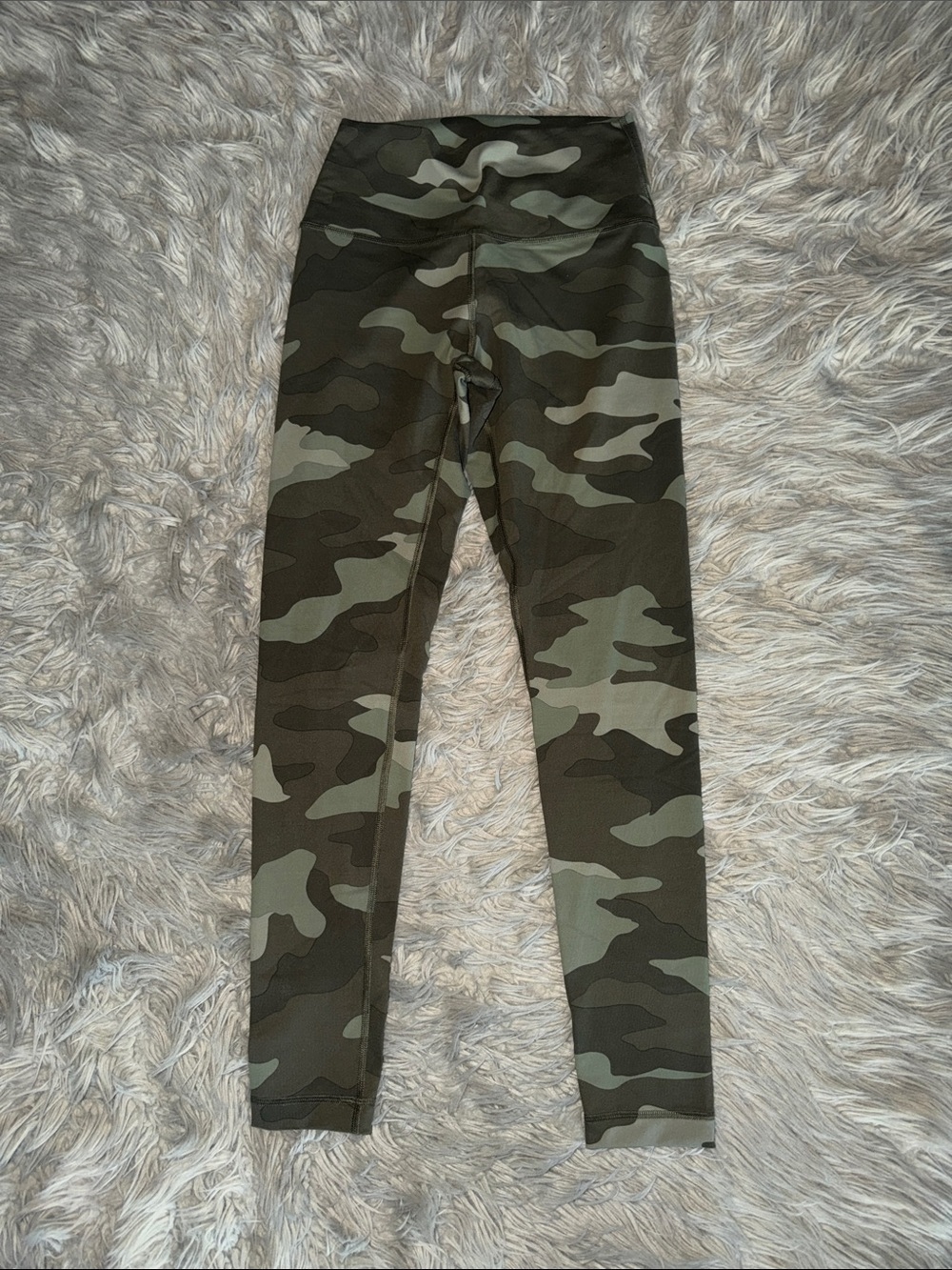 PINK Victoria's Secret Olive Camo High-Rise Leggings